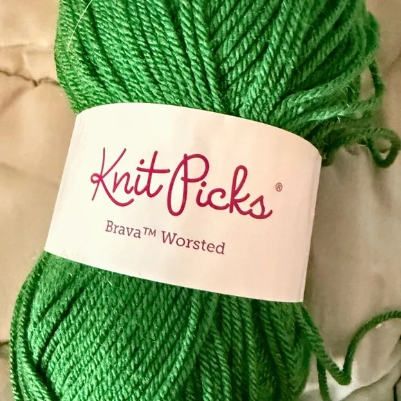 🧶 Brava Premium Worsted Weight Yarn – 8 Colors 🧶 - Picture 9 of 16